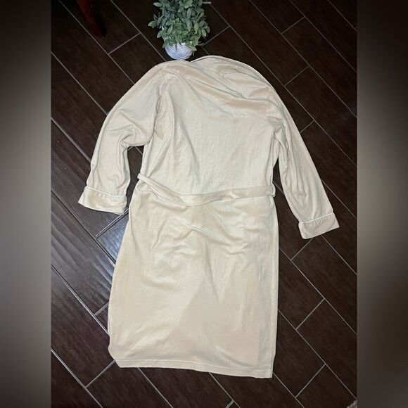 Lauren Ralph Lauren beige embroidered robe sz small - Picture 5 of 8